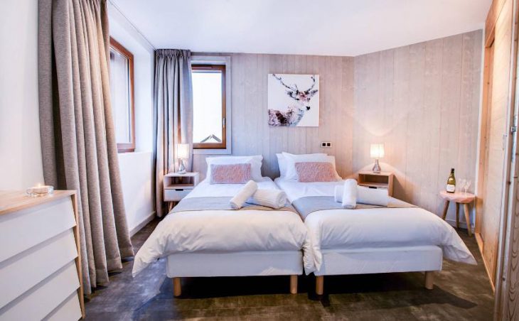 Chalet Hibou, Morzine, Twin Bedroom 3